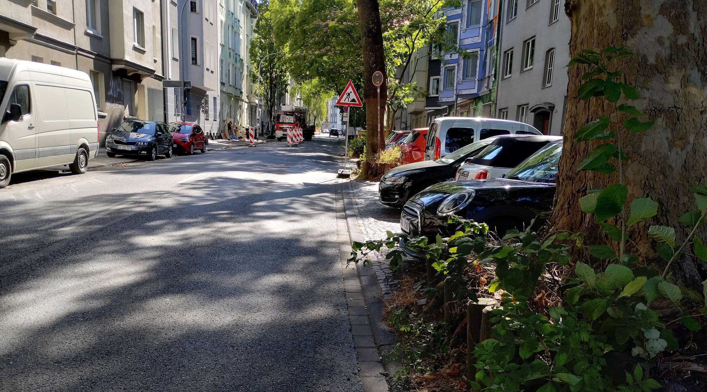 Senkrechtstellplätze an der Oskar-Hoffmann-Straße