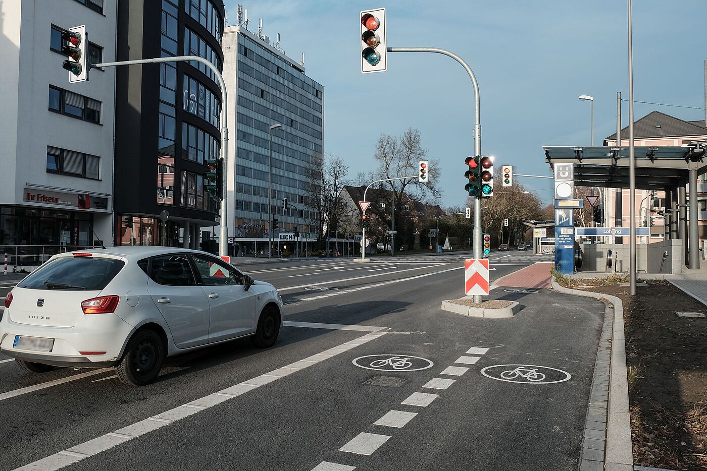 Fahrradschleuse_mit_Auto_Steinring