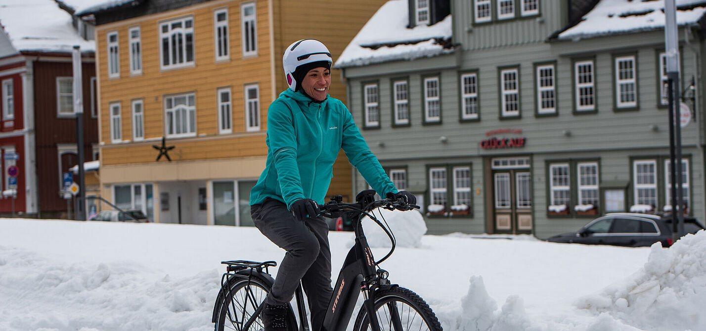 Mit der richtigen Ausstattung macht Radfahren auch im Winter Spaß. Mit der richtigen Ausstattung macht Radfahren auch im Winter Spaß.