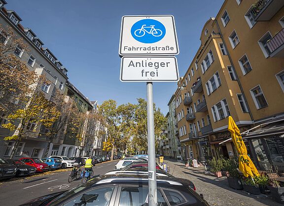 Fahrradstraße mit Anliegerregelung